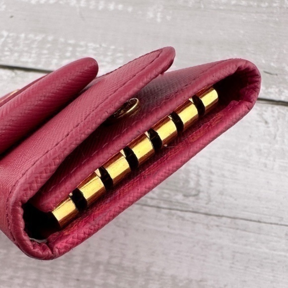 EXCELLENT CONDITION Authentic Prada Saffiano Key Pouch. Color: Pink. - Picture 5 of 14